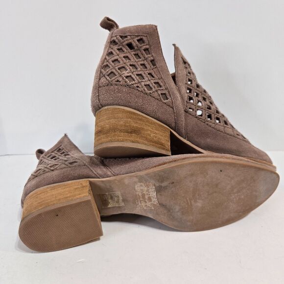 Jeffrey Campbell Taggart Bootie Boots Sz 10 Pointed Toe Perforated Suede Leather - Picture 7 of 9